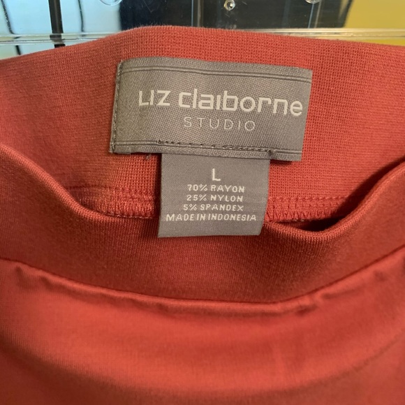 Liz Claiborne Ladies Skirt - Picture 4 of 5